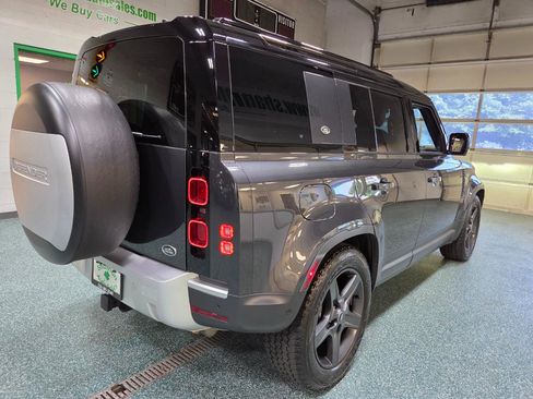 Used 2023 Land Rover Defender 110 SE AWD/4WD image 8
