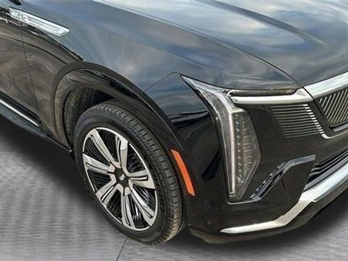 New 2025 Cadillac Escalade IQ Luxury 2 image 10