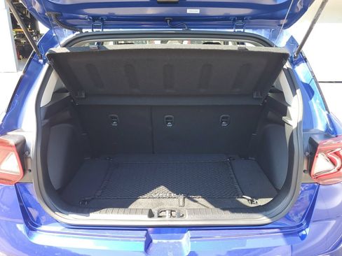 Used 2026 Hyundai Venue SEL FWD image 7