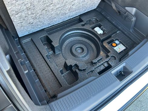 Used 2023 Nissan Ariya FWD image 64