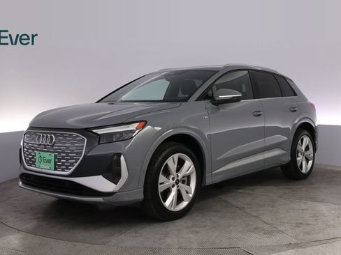 Used 2023 Audi Q4 e-tron Premium Plus w/ Premium Plus AWD/4WD image 2