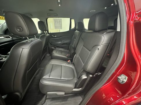 Used 2023 GMC Acadia SLT w/ Preferred Package AWD/4WD image 22
