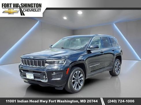 Used 2023 Jeep Grand Cherokee Overland RWD image 5