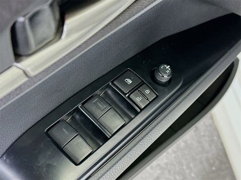 Used 2025 Toyota Camry LE image 20