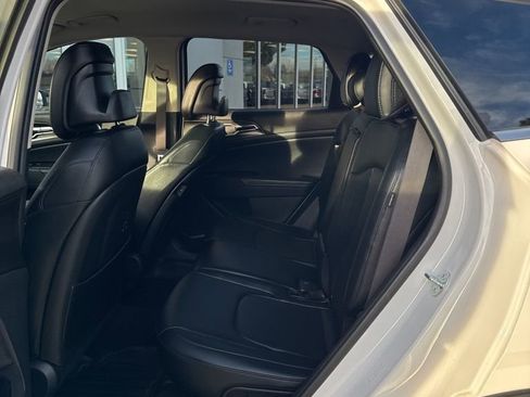 Used 2025 Kia Sportage EX image 7