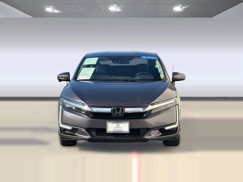 Certified 2018 Honda Clarity Touring image 6