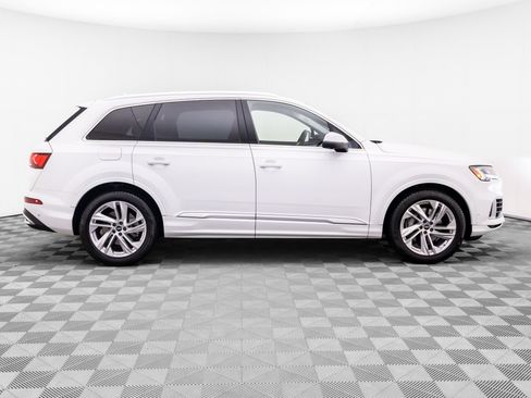 Used 2022 Audi Q7 3.0T Prestige w/ Prestige Package AWD/4WD image 8