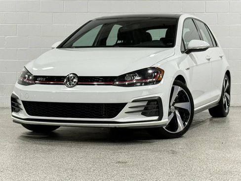 Used 2018 Volkswagen GTI SE w/ SE Leather Package FWD image 2