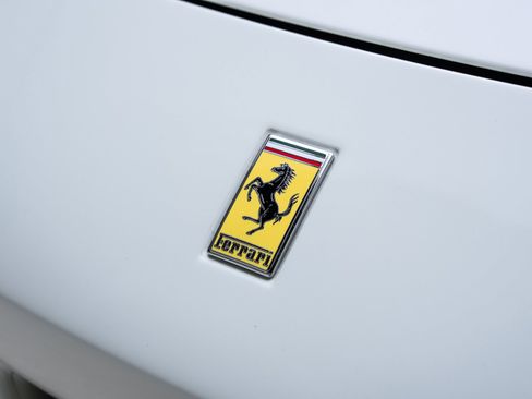 Used 2018 Ferrari 488 Spider image 14