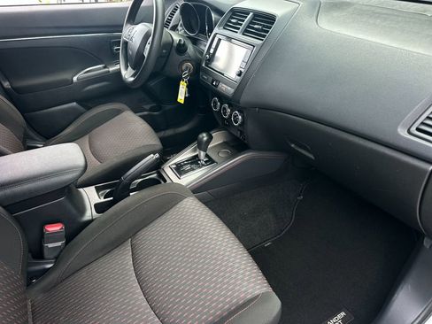 Used 2018 Mitsubishi Outlander Sport ES image 16