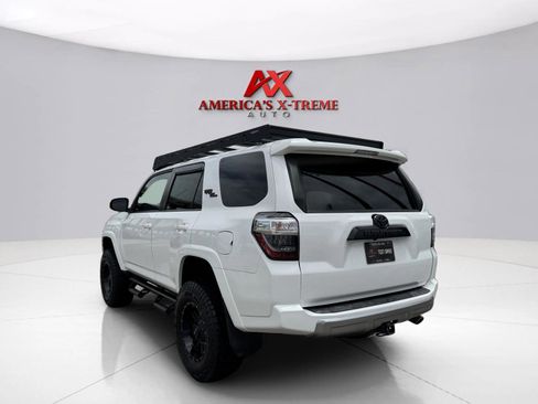 Used 2019 Toyota 4Runner TRD Off-Road AWD/4WD image 3