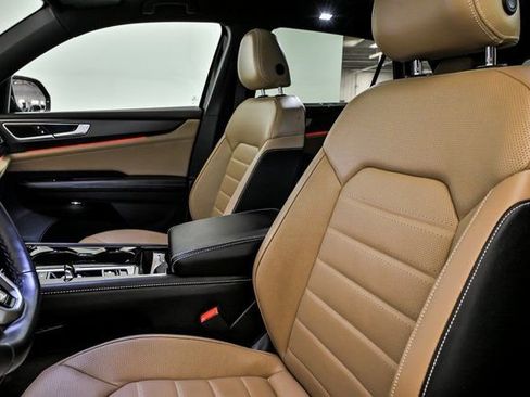 Certified 2025 Volkswagen Atlas Cross Sport SEL R-Line image 12