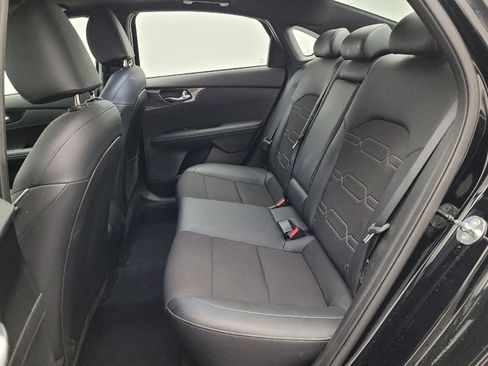 Used 2024 Kia Forte GT-Line w/ GT-Line Premium Package image 18