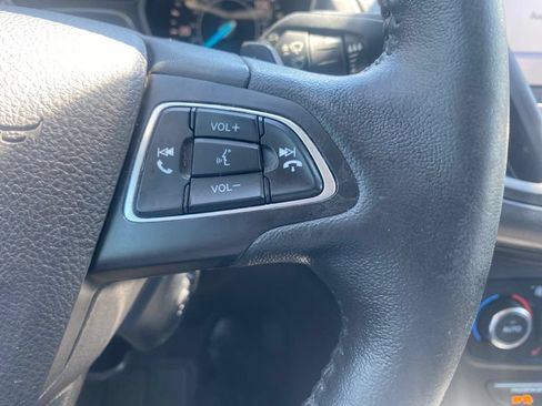 Used 2017 Ford Escape Titanium AWD/4WD image 9