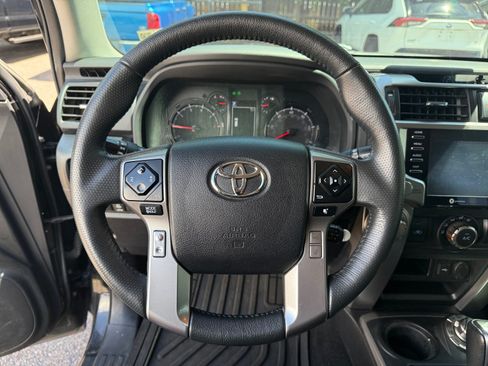 Used 2021 Toyota 4Runner SR5 AWD/4WD image 9