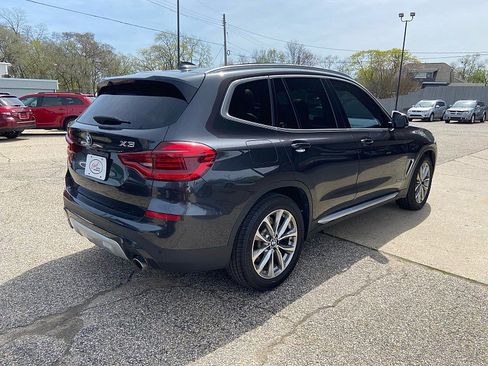 Used 2018 BMW X3 xDrive30i w/ Premium Package image 4