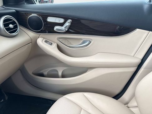 Certified 2020 Mercedes-Benz GLC 300 image 22