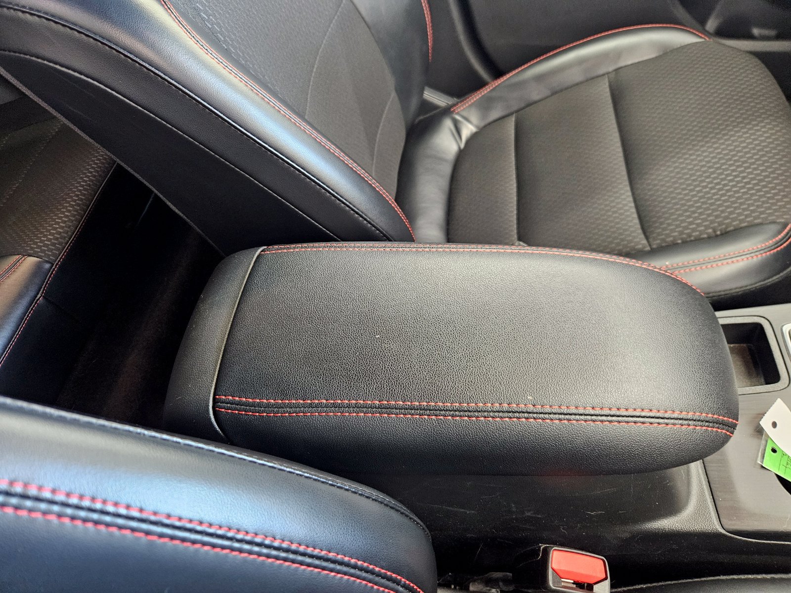Used 2024 Ford Escape ST-Line w/ Tech Pack #1 FWD image 35