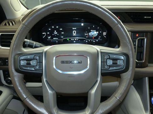 Used 2022 GMC Yukon Denali AWD/4WD image 33