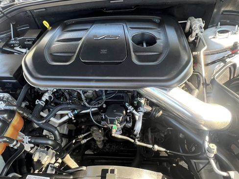 Used 2020 Jeep Grand Cherokee Limited X image 31