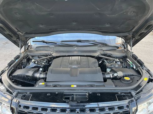 Used 2017 Land Rover Range Rover Long Wheelbase Supercharged image 13