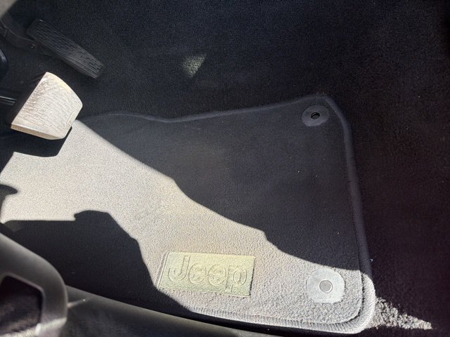 Used 2021 Jeep Gladiator Sport AWD/4WD image 12