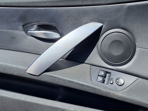 Used 2006 BMW M Roadster image 20