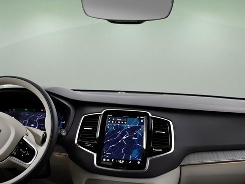 New 2025 Volvo XC90 T8 Plus w/ Protection Package Premier image 35