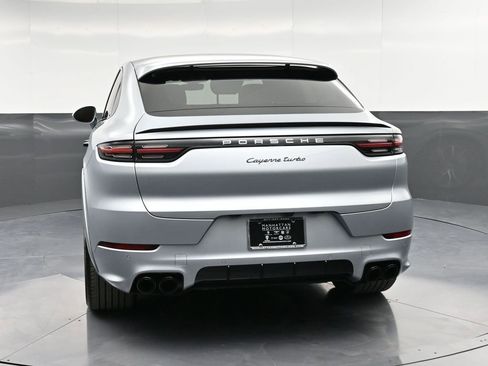 Certified 2023 Porsche Cayenne Turbo AWD/4WD image 7