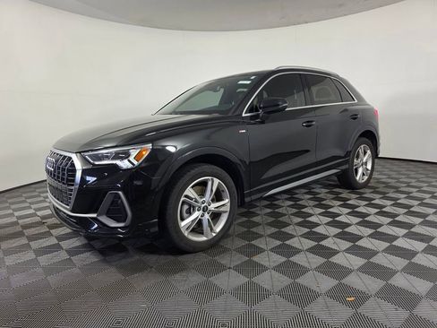 Used 2022 Audi Q3 2.0T Premium Plus w/ Premium Plus Package AWD/4WD image 1
