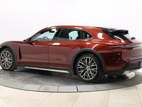 Used 2022 Porsche Taycan 4 Cross Turismo w/ Technology Package AWD/4WD image 54