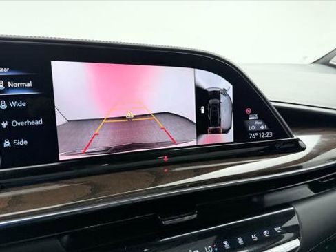 Used 2021 Cadillac Escalade ESV Sport Platinum RWD image 31