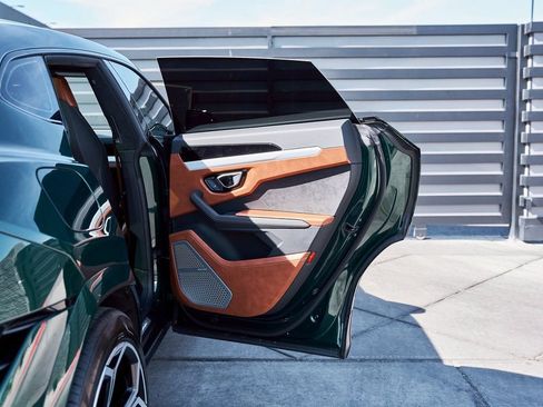 Used 2023 Lamborghini Urus S image 26