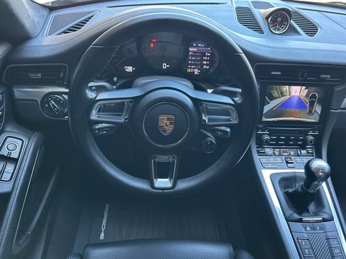 Used 2018 Porsche 911 Carrera S RWD image 16