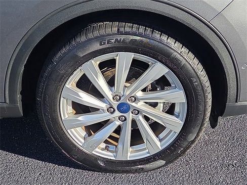 Used 2021 Ford Escape Titanium w/ Titanium Elite Package image 8