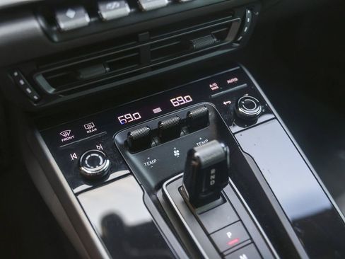 Certified 2024 Porsche 911 Carrera 4S AWD/4WD image 26