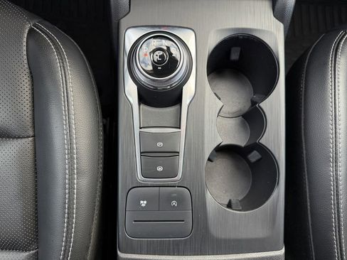 Used 2022 Ford Escape SEL w/ Technology Package image 30