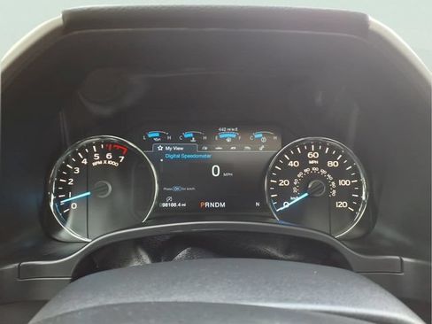 Used 2019 Ford F150 Lariat w/ Equipment Group 502A Luxury AWD/4WD image 17