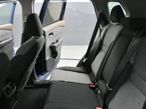 Used 2023 Nissan Rogue SV AWD/4WD image 22