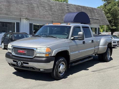 Used 2002 GMC Sierra 3500 4x4 Crew Cab w/ SLT Marketing Option Pkg image 4