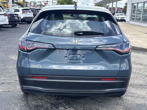 Used 2023 Honda HR-V LX image 4