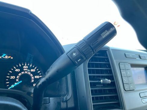 Used 2019 Ford F150 XL w/ Equipment Group 101A Mid RWD image 16
