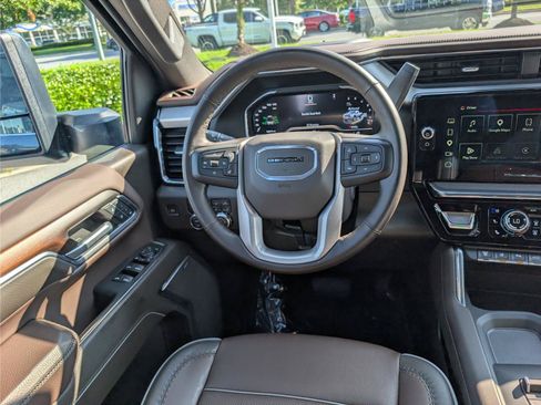 Used 2024 GMC Sierra 2500 Denali w/ Denali Reserve Package AWD/4WD image 20