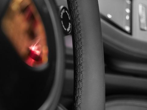 New 2025 Porsche Taycan image 34