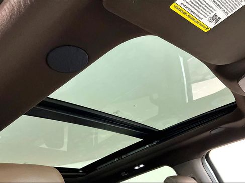 Used 2025 Ford F150 King Ranch w/ FX4 Off-Road Package image 12