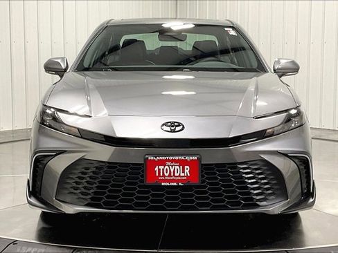 New 2026 Toyota Camry SE image 15