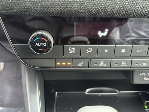 New 2026 Subaru Outback Premium image 15