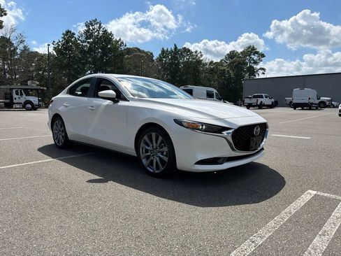 Used 2025 MAZDA MAZDA3 s FWD image 4