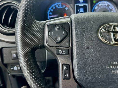 Used 2023 Toyota Tacoma TRD Off-Road image 22