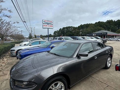 Used 2021 Dodge Charger SXT image 1